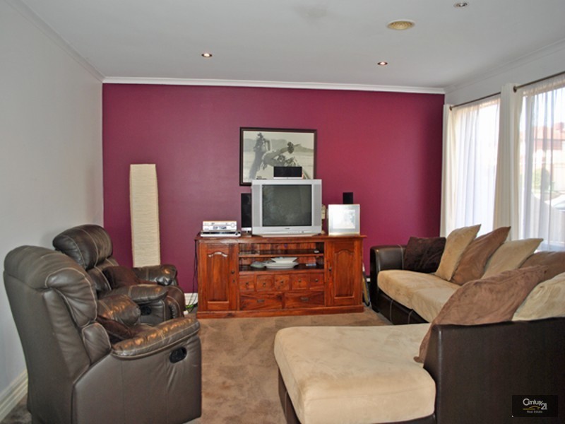 30 Lighthorse Crescent, Narre Warren South VIC 3805