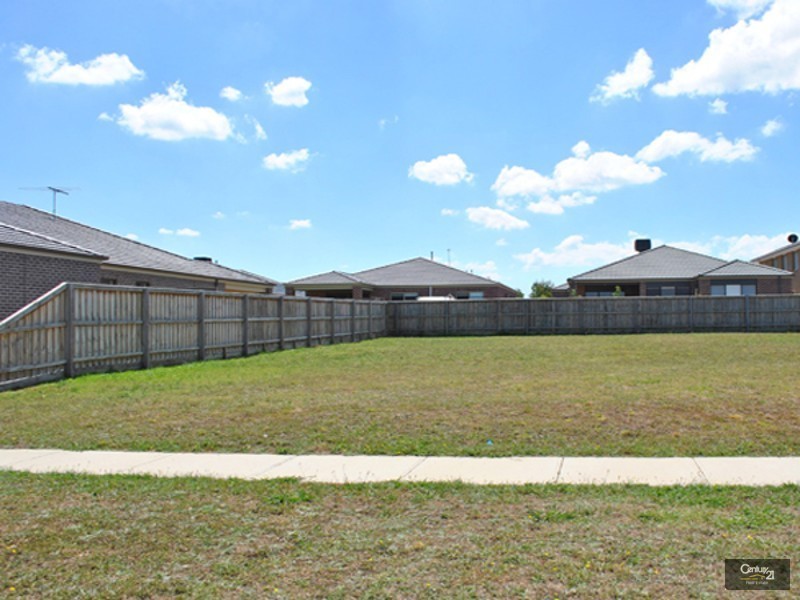 15 Bermerale Court, Berwick VIC 3806