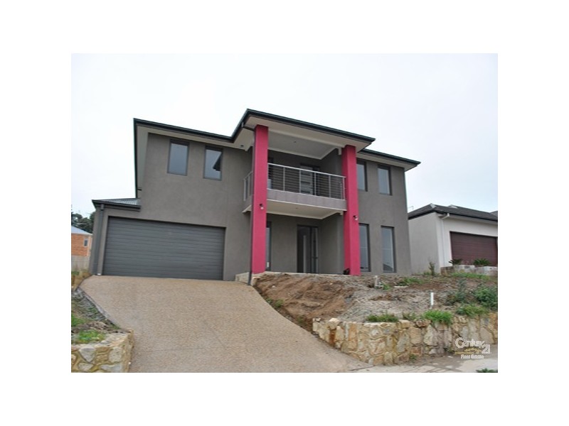 26 Bushlark Street, Berwick VIC 3806