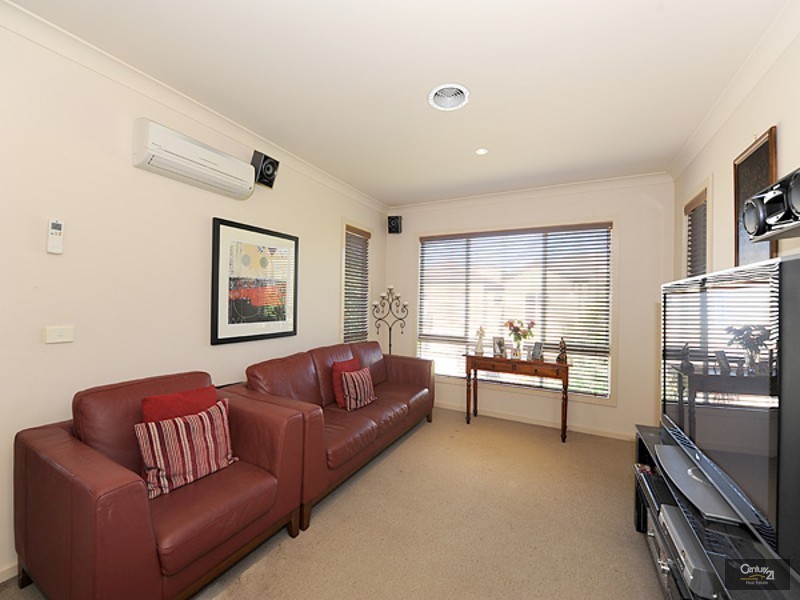 29 Tilbavale Close, Hallam VIC 3803