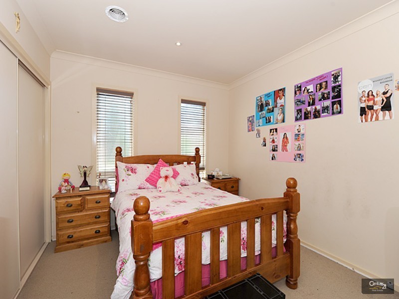 29 Tilbavale Close, Hallam VIC 3803