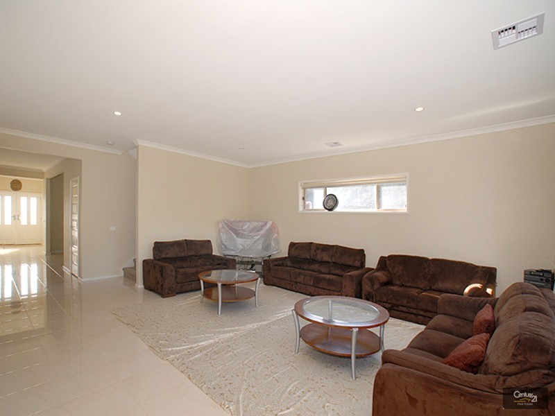 91 Brundrett Road, Narre Warren North VIC 3804