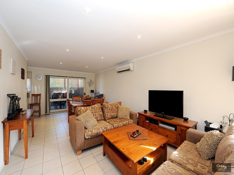 2 Warren Close, Narre Warren VIC 3805