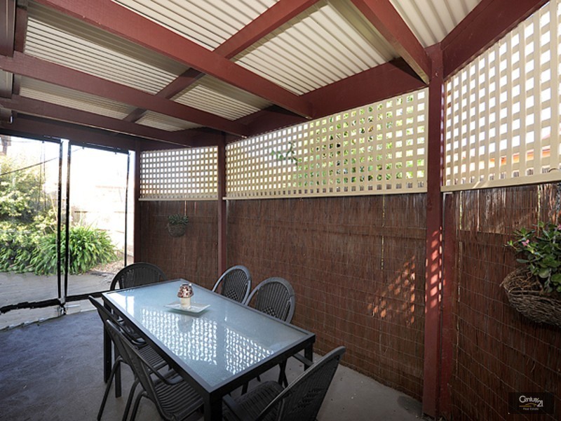 2 Warren Close, Narre Warren VIC 3805