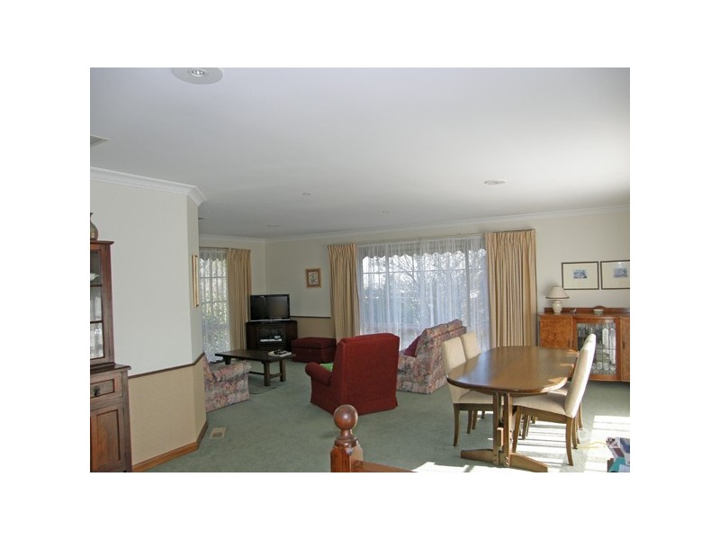 5 Barina Court, Berwick VIC 3806