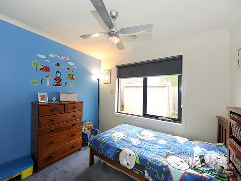 8 Alberta Way, Berwick VIC 3806