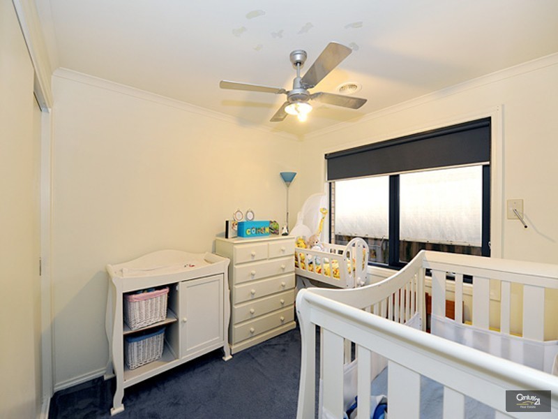 8 Alberta Way, Berwick VIC 3806