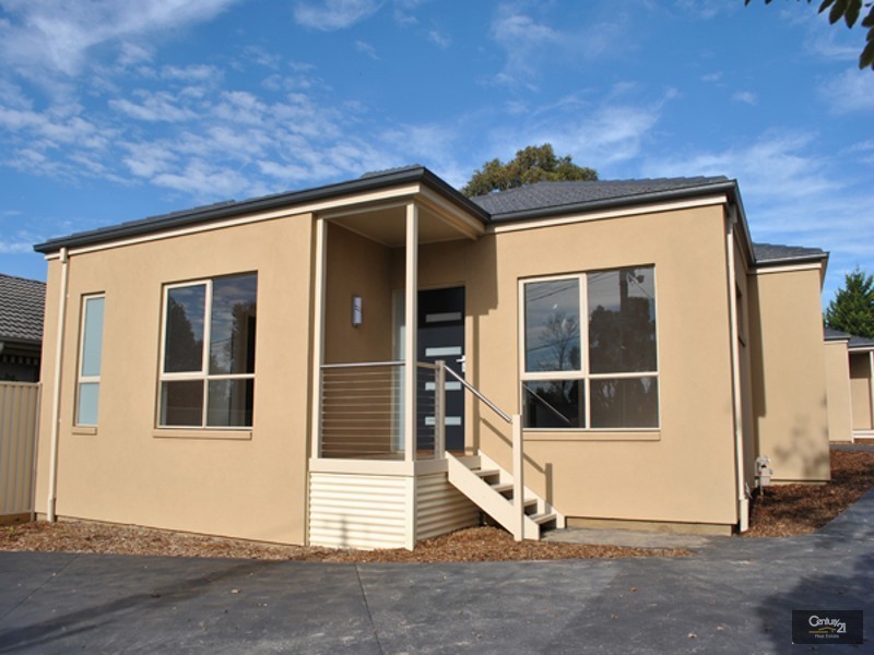 1/9 Slingsby Avenue,, Beaconsfield VIC 3807