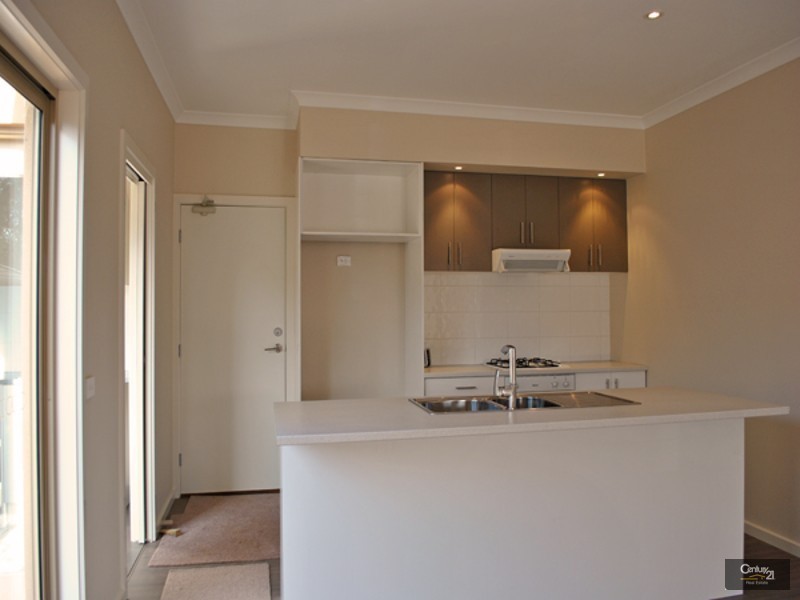 1/9 Slingsby Avenue,, Beaconsfield VIC 3807