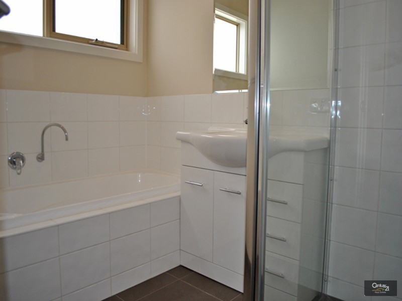 3/9 Slingsby Avenue,, Beaconsfield VIC 3807