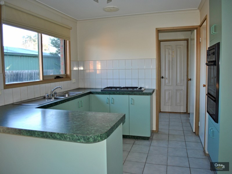 2 Harwood Court, Berwick VIC 3806