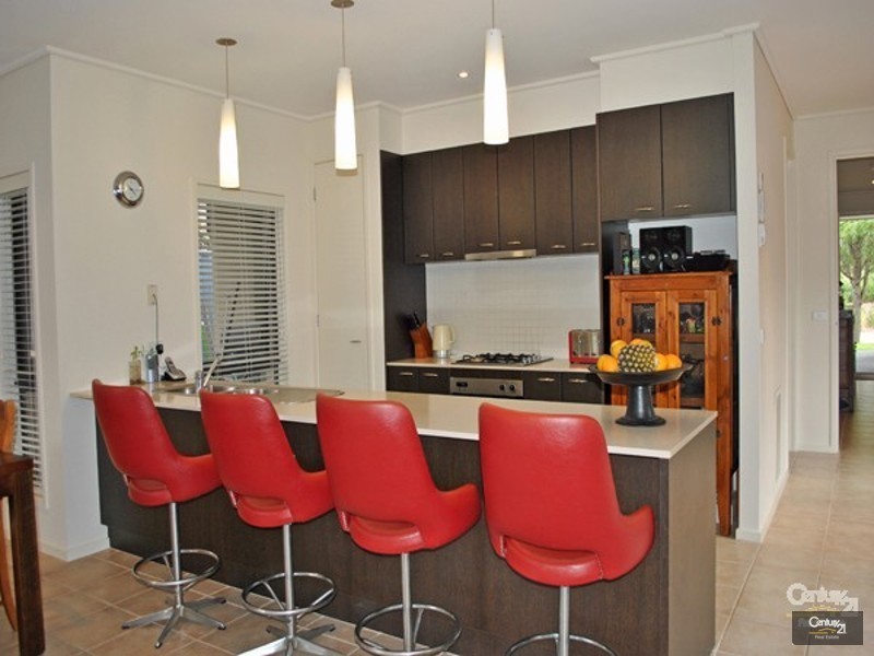 11 Greenhaven Terrace, Berwick VIC 3806