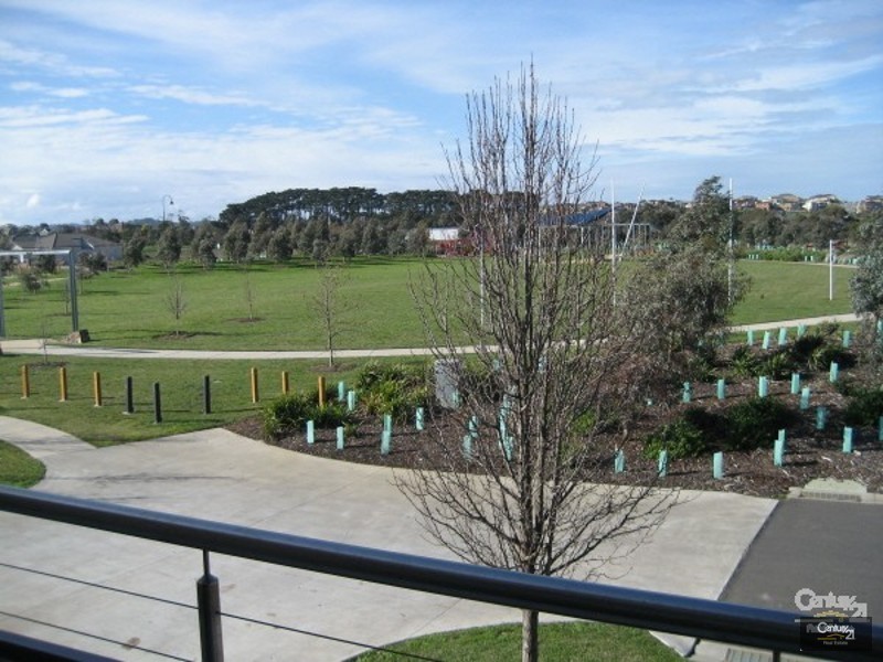 11 Greenhaven Terrace, Berwick VIC 3806