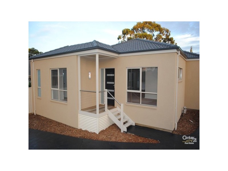 1/9 Slingsby Avenue, Beaconsfield VIC 3807