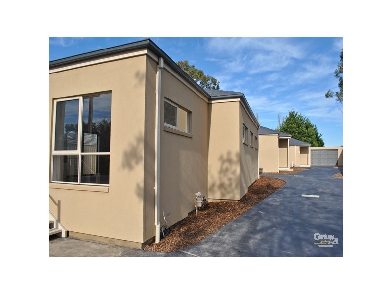 1/9 Slingsby Avenue, Beaconsfield VIC 3807