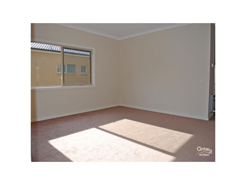 3/9 Slingsby Avenue, Beaconsfield VIC 3807