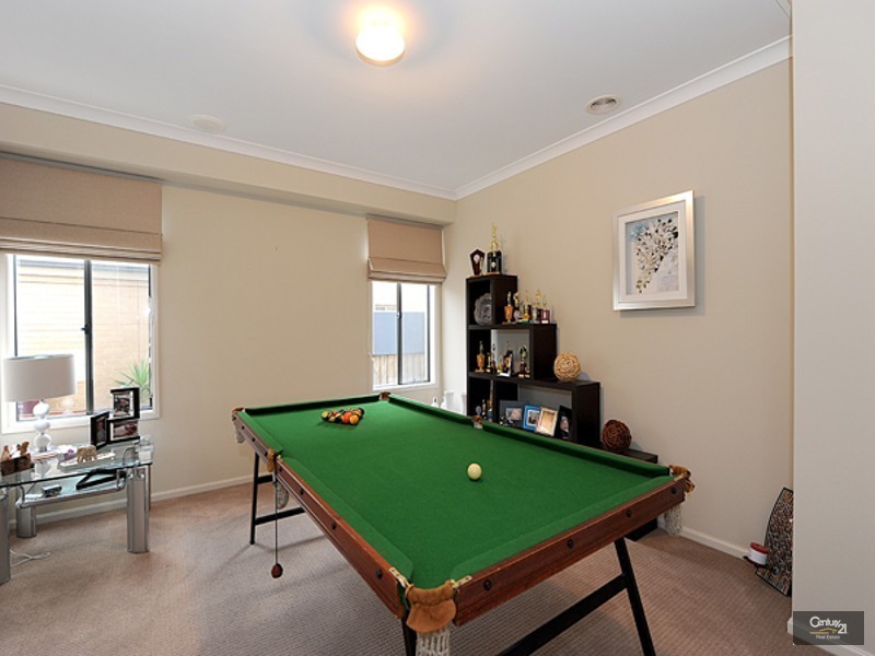 14 Saltbush Avenue, Lyndhurst VIC 3975