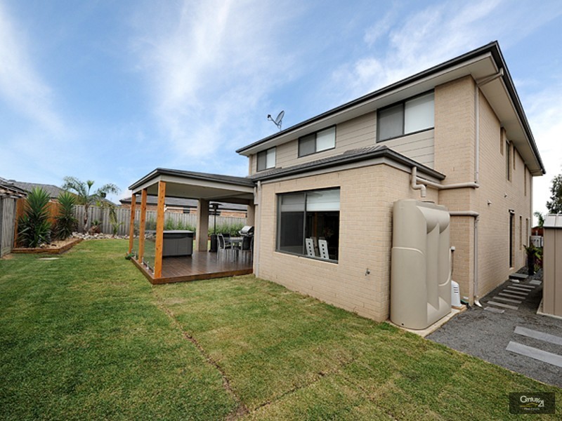 14 Saltbush Avenue, Lyndhurst VIC 3975