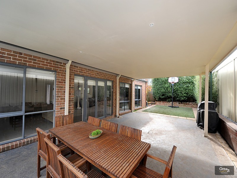 2 Old Trafford, Berwick VIC 3806