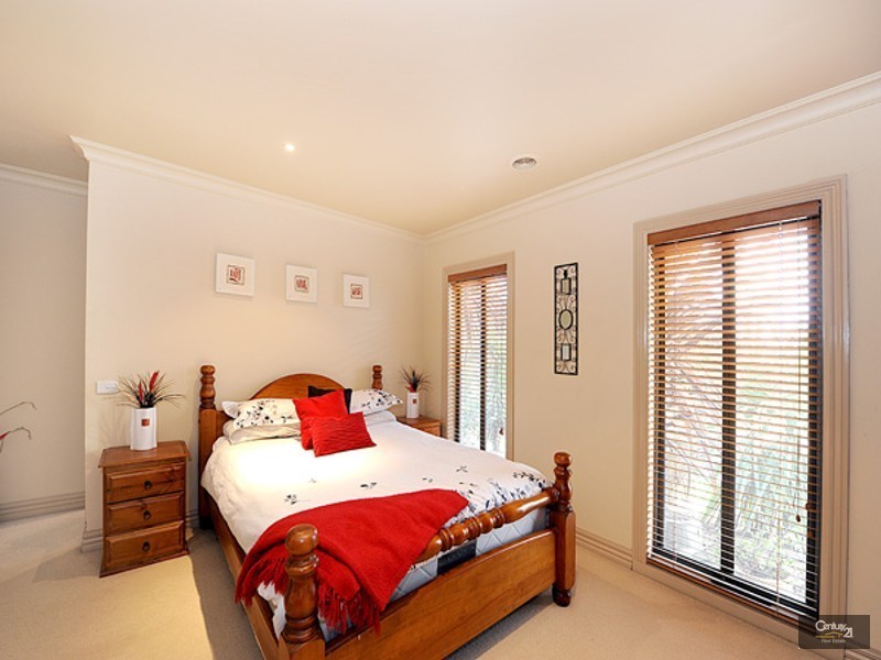 2 Old Trafford, Berwick VIC 3806