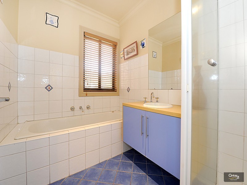 2 Old Trafford, Berwick VIC 3806