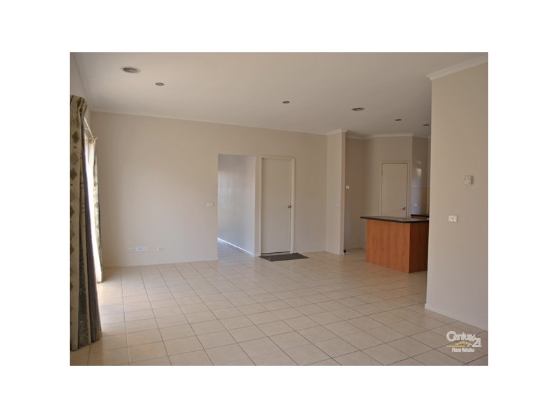 30 Jack William Way, Berwick VIC 3806