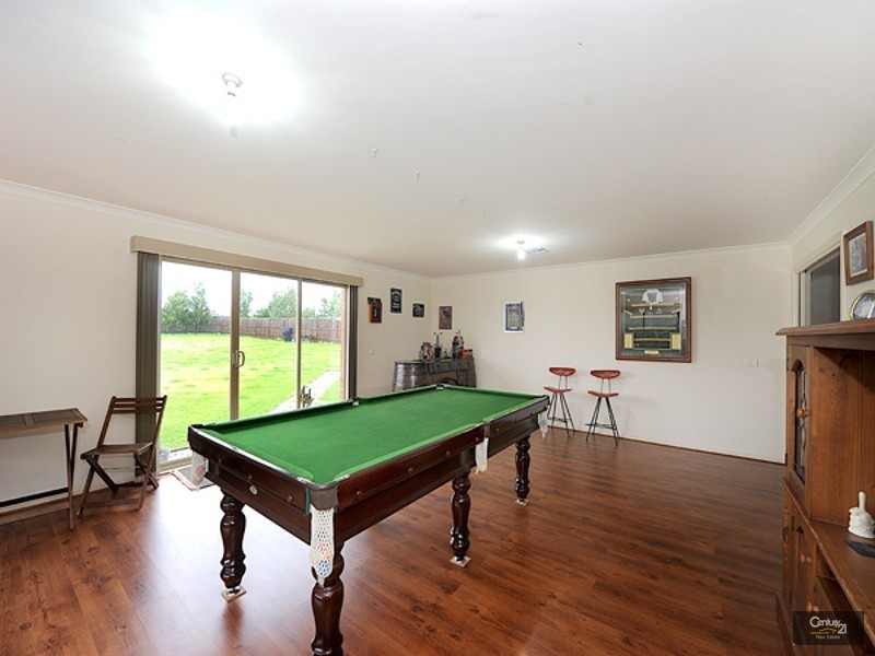 14 Roselea Place, Narre Warren North VIC 3804