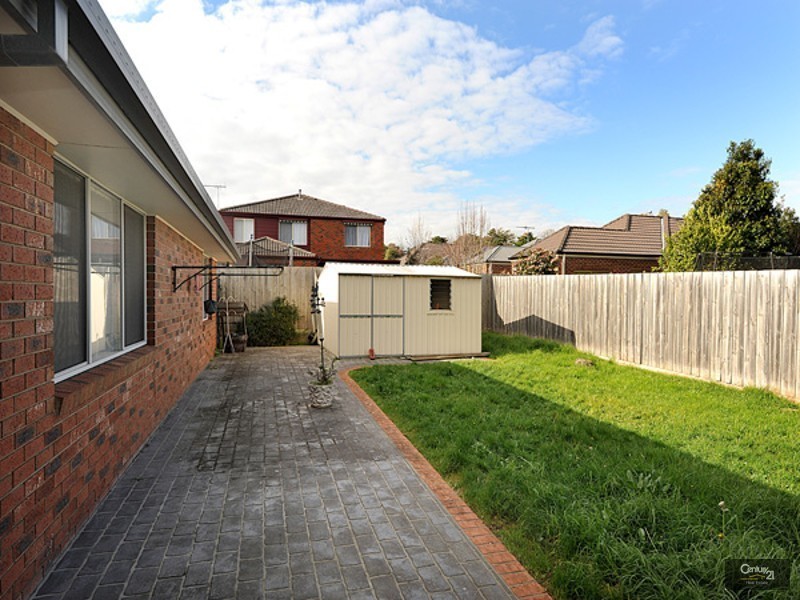 23 Denver Drive, Narre Warren VIC 3805