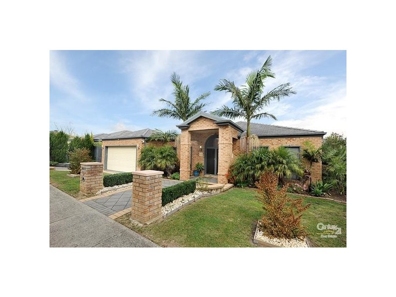 12 McCubbin Way, Berwick VIC 3806