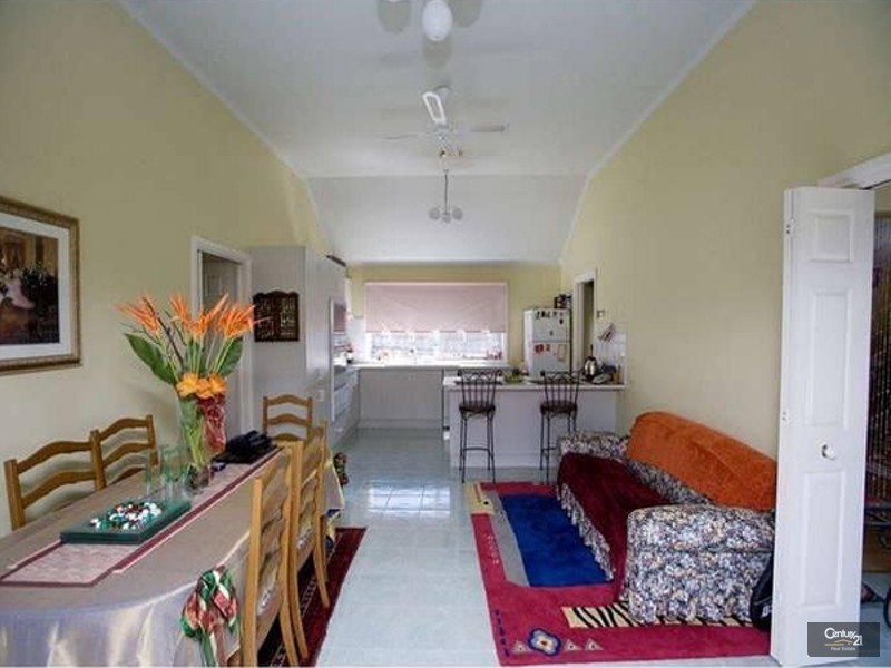 24 Chirnside Road, Berwick VIC 3806