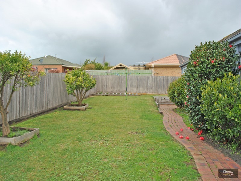 24 Chirnside Road, Berwick VIC 3806