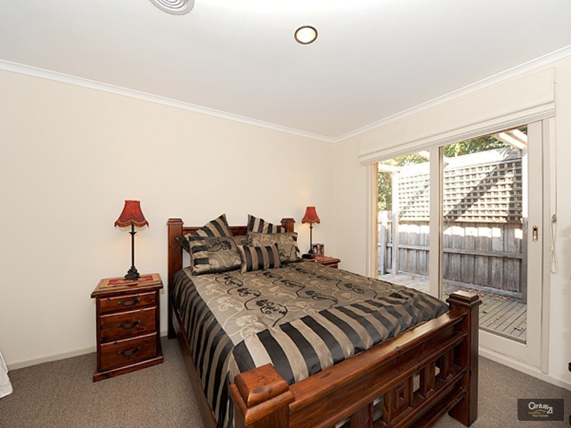 2 Cliveden Close, Narre Warren South VIC 3805