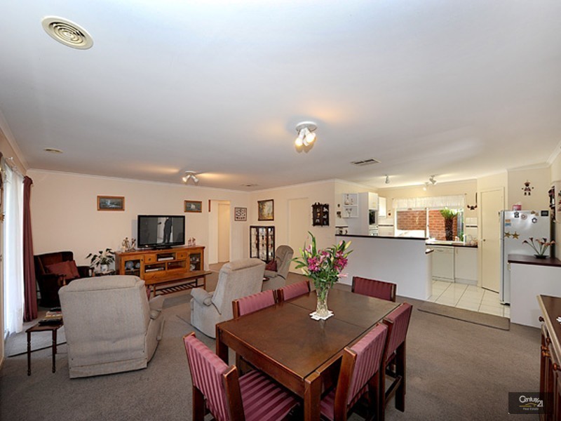 143 Kurrajong Road, Narre Warren VIC 3805