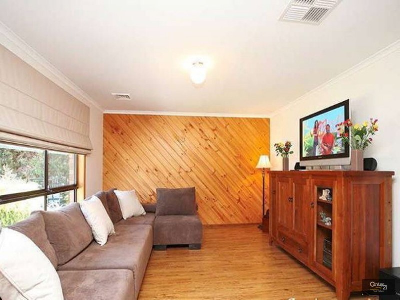 2 Ireland Avenue, Narre Warren VIC 3805