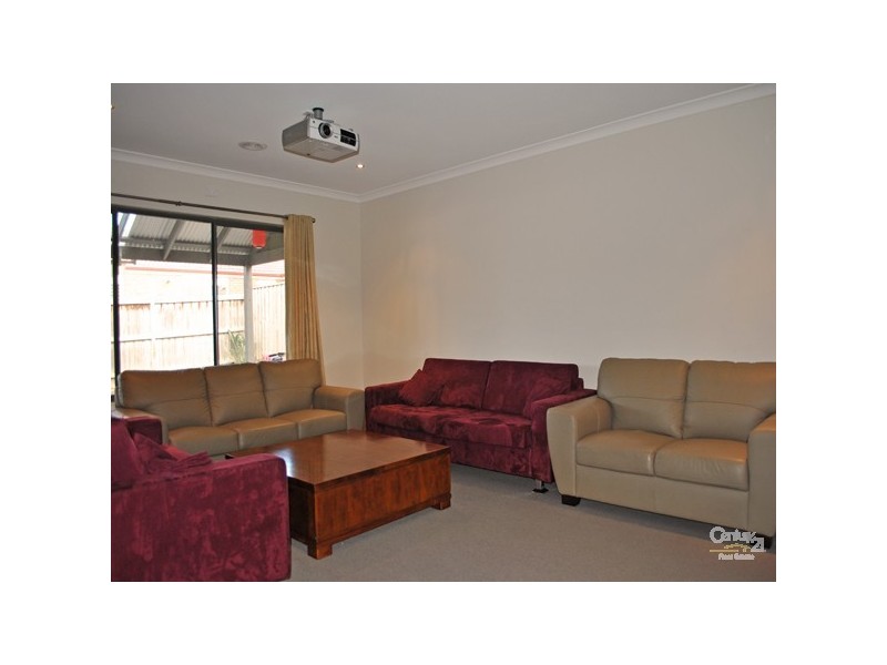 12 Tea Tree court, Lyndhurst VIC 3975