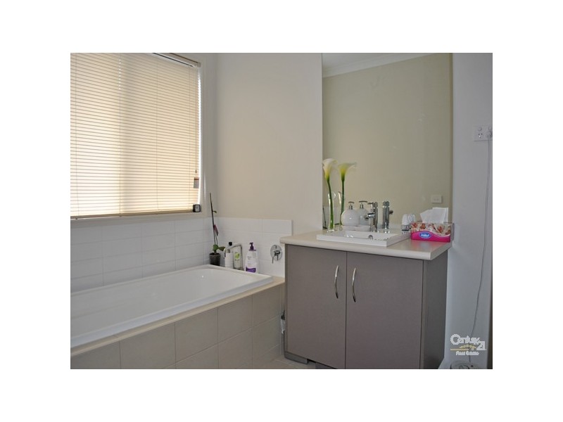 12 Tea Tree court, Lyndhurst VIC 3975