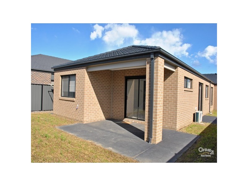 89 Selandra Boulevard, Clyde North VIC 3978