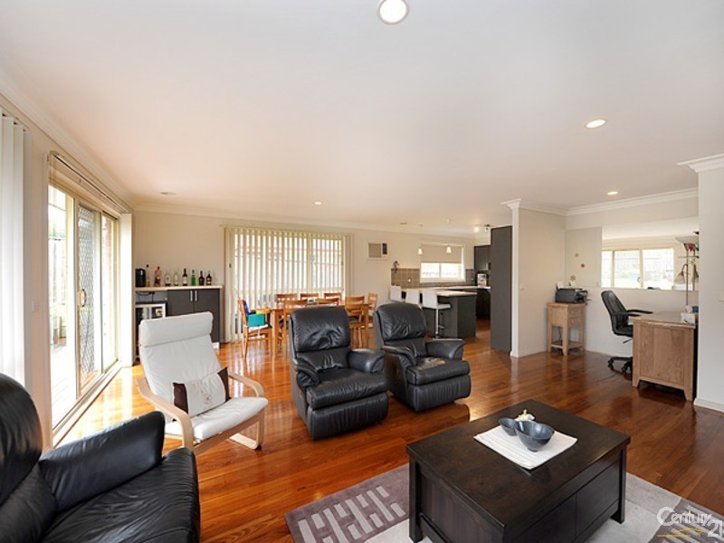 19 Emperor Road, Berwick VIC 3806