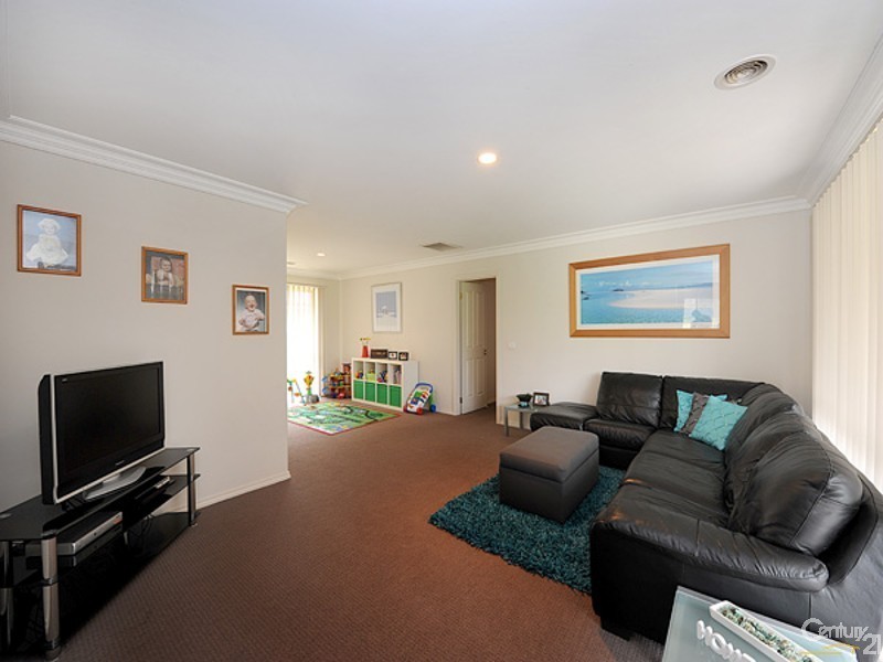 19 Emperor Road, Berwick VIC 3806