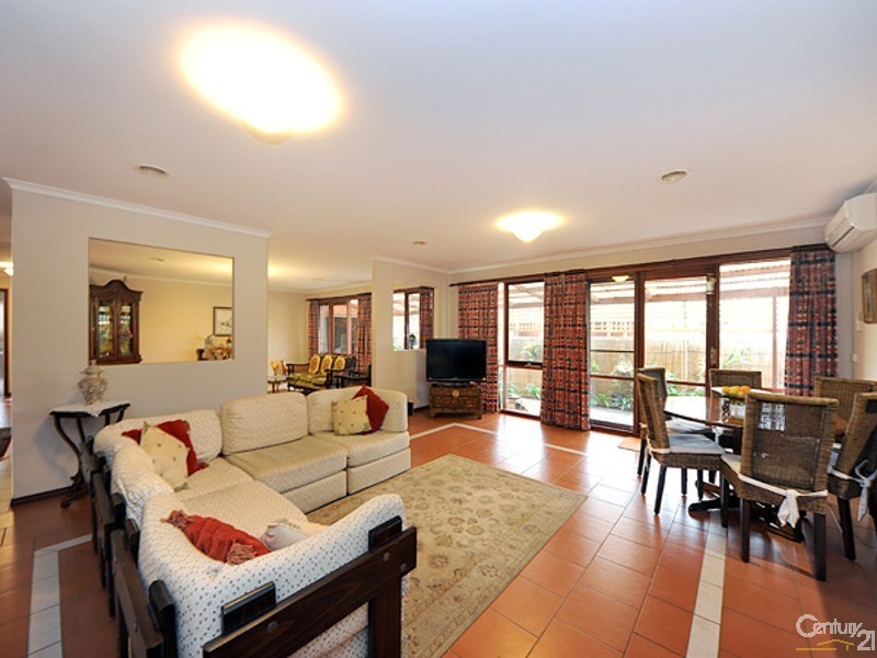 6 Corker Close, Narre Warren VIC 3805