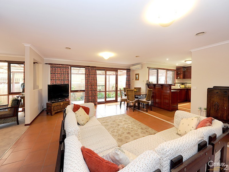 6 Corker Close, Narre Warren VIC 3805