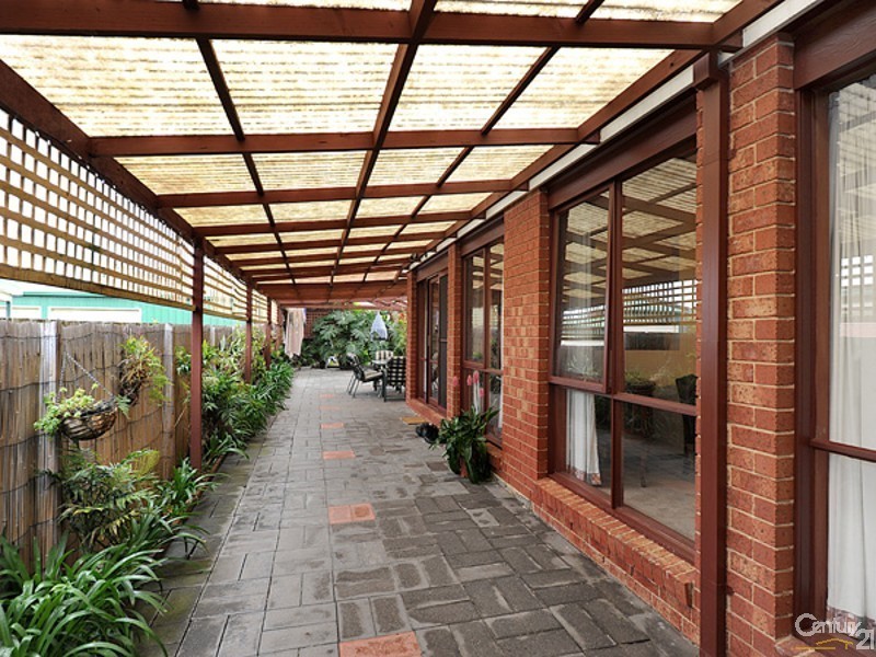 6 Corker Close, Narre Warren VIC 3805