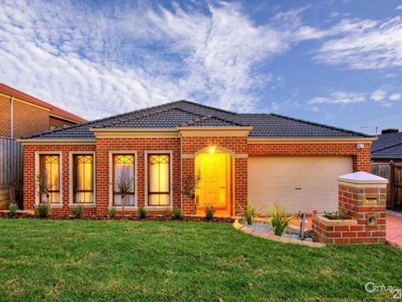 5 Highvale Crescent, Berwick VIC 3806