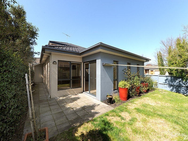 11 Greenhaven Terrace, Berwick VIC 3806