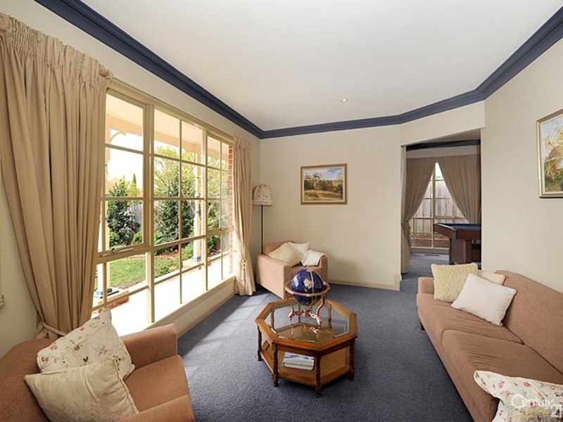 9 Vivienne Way, Berwick VIC 3806