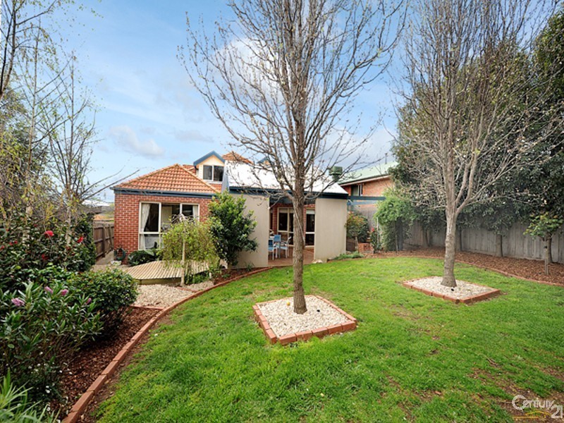 9 Vivienne Way, Berwick VIC 3806