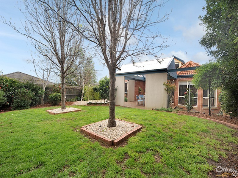 9 Vivienne Way, Berwick VIC 3806