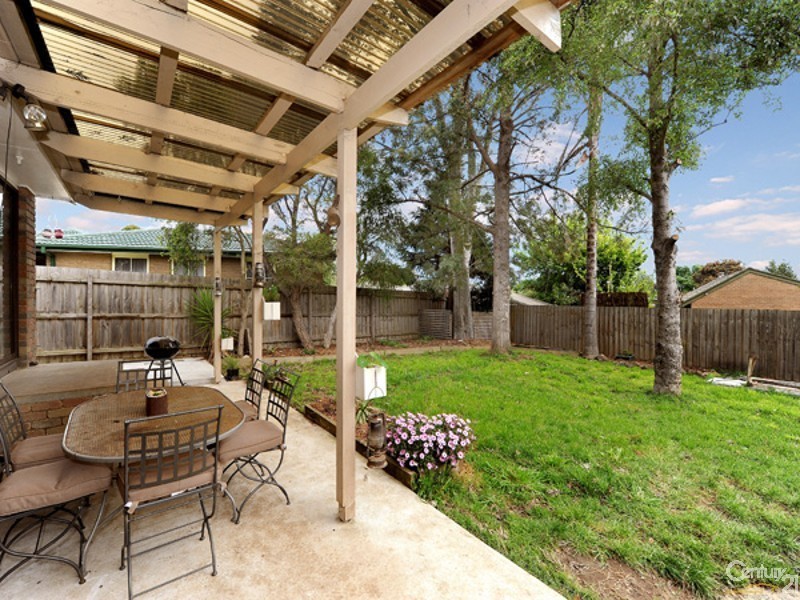 2 Beverly Court, Narre Warren VIC 3805