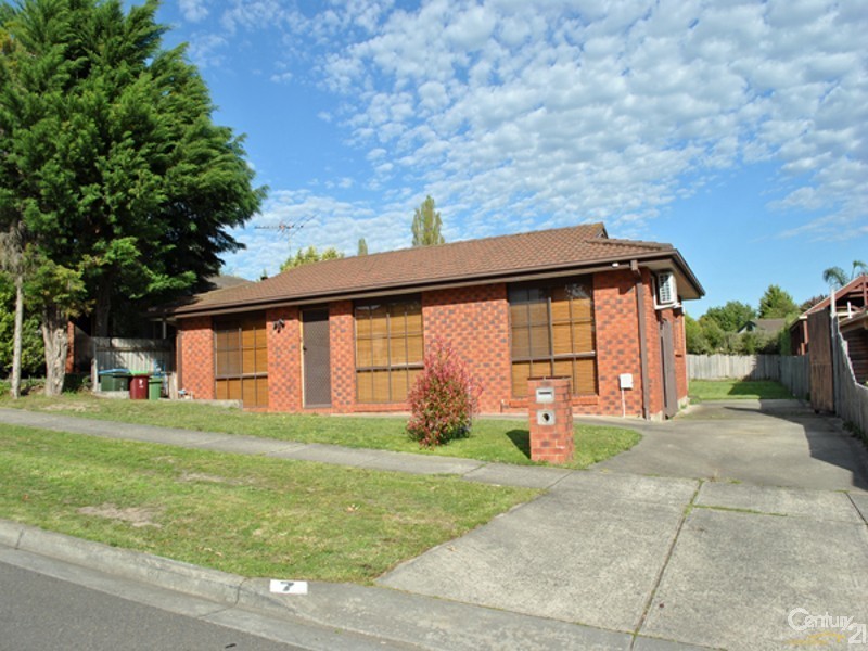 7 Amber Crescent, Narre Warren VIC 3805