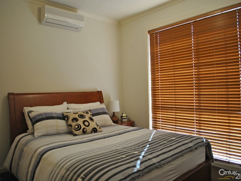 7 Amber Crescent, Narre Warren VIC 3805